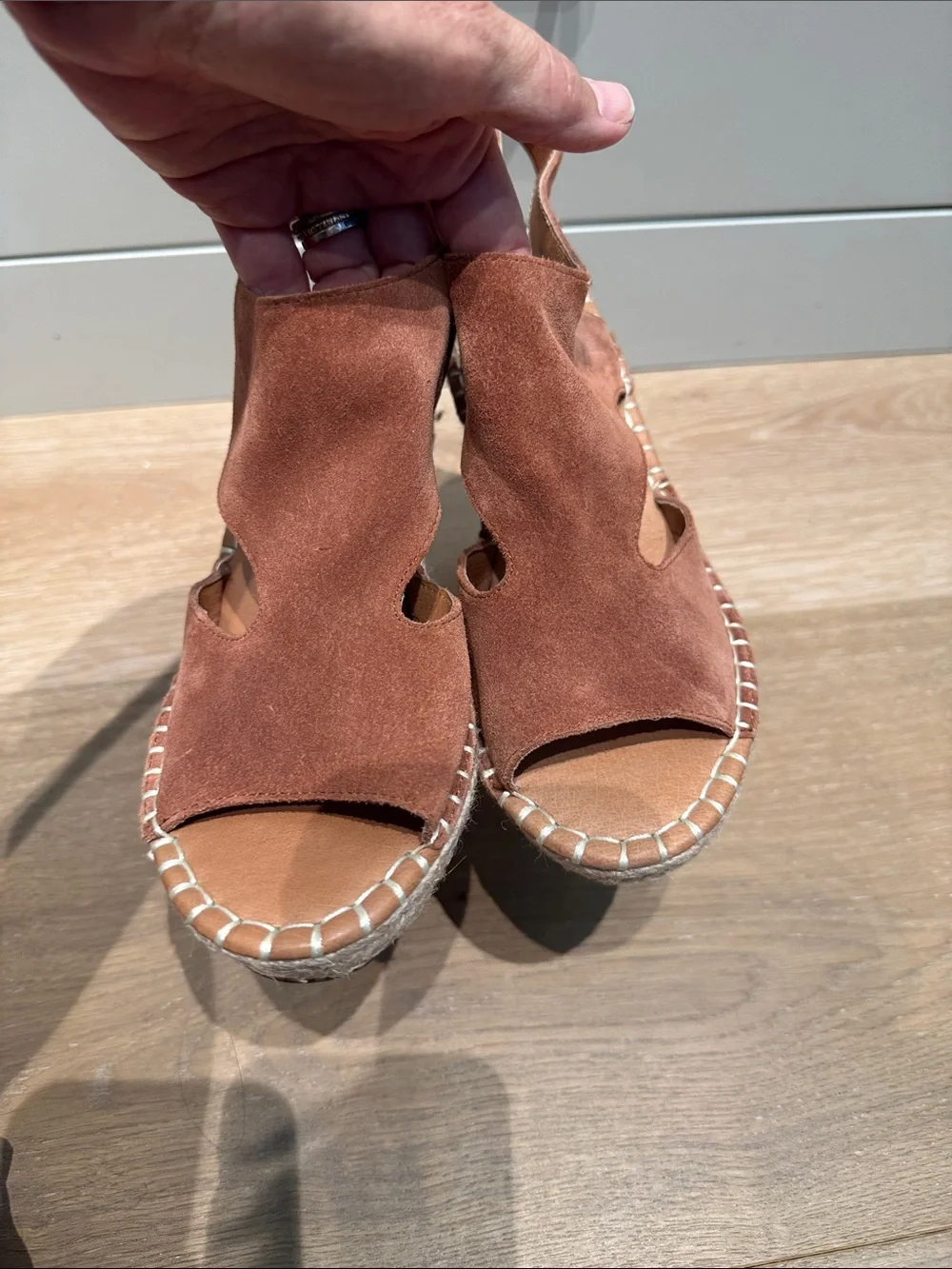 New Gentle Souls Suede Wedge Espadrille Sandals in Brown Rust size 7.5
